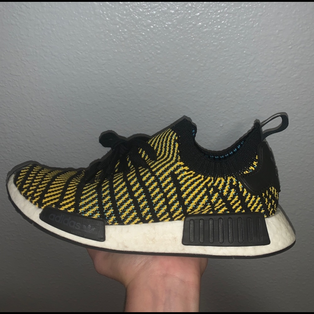 Adidas NMD R1 STLT Black Yellow Men’s size- 10